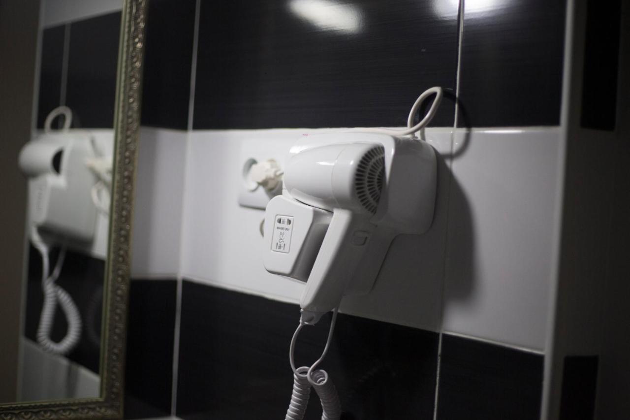 Log Inn Boutique Hotel Tbilisi Esterno foto